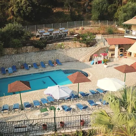 Lägenhetshotell Corfu Hotel Apartments 2*