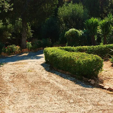 Corfu Aparthotel 2*