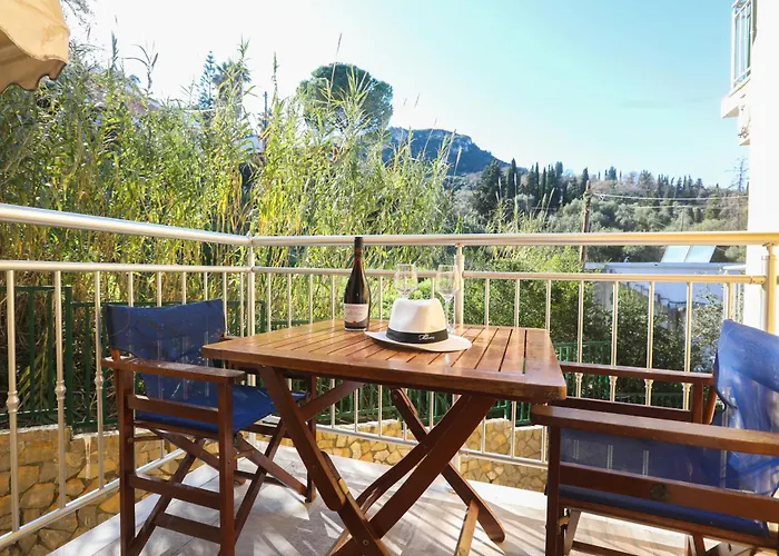 מלון דירות Corfu 3*